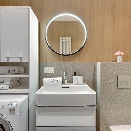 Scala By Moderna Profit- Lakowa 60c アパート